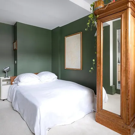Eiffel Tower Penthouse Apartment Paris