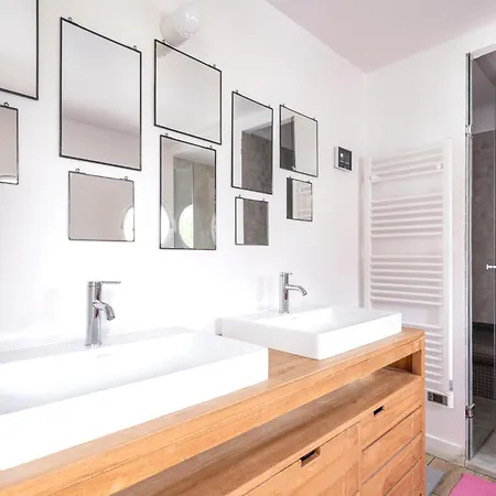 Eiffel Tower Penthouse Apartment