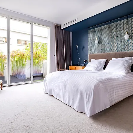 Eiffel Tower Penthouse * Paris